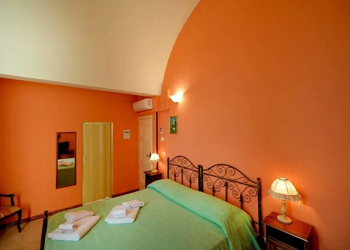 Agriturismo Santa Chiara *