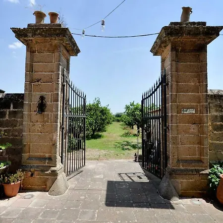مزرعة للإقامة Santa Chiara *